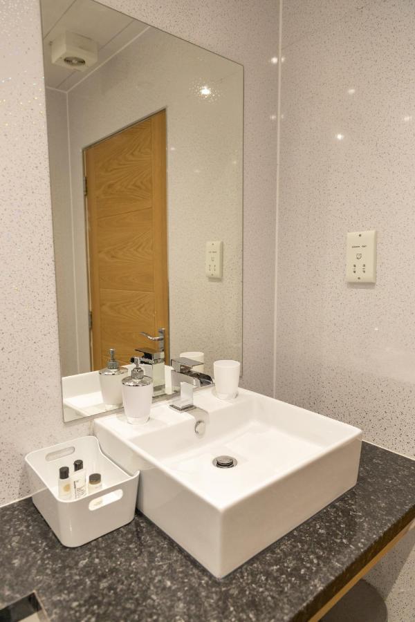 אדינבורו New 2 Bed Apartment With Stunning Views Of Arthur Seat Mountain מראה חיצוני תמונה